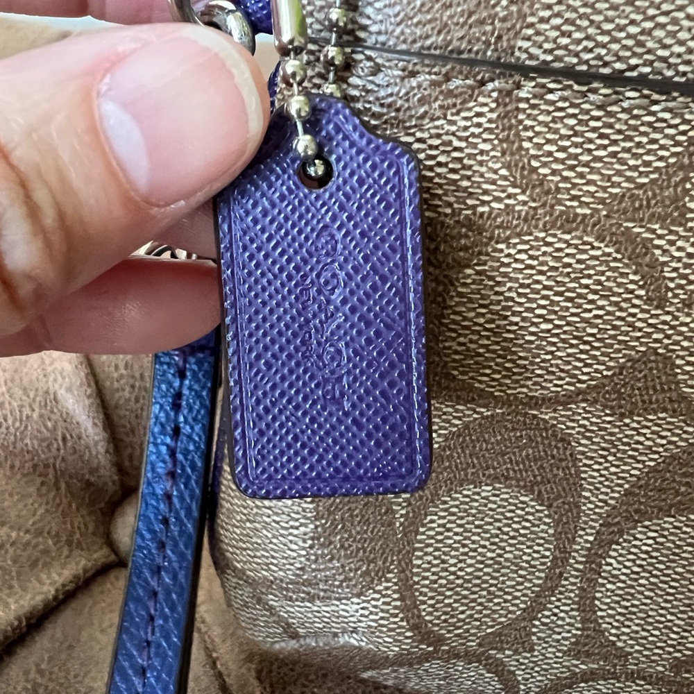 Coach Peyton Signature Wristlet Zipper Go Go Wallet with Purple Trim-  F49965 - Picture 2 of 12